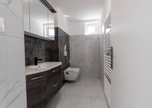 Na predaj 4-izbový rodinný dom 207 m², pozemok 331 m², Koválov, Senica