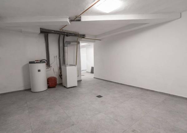 Na predaj 4-izbový rodinný dom 207 m², pozemok 331 m², Koválov, Senica