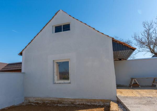 Na predaj 4-izbový rodinný dom 207 m², pozemok 331 m², Koválov, Senica