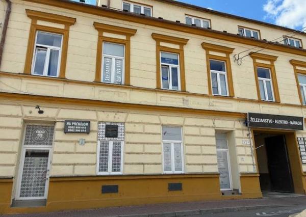 Predám Obchodný priestor Ilava, ul. Ružová, 30 m2