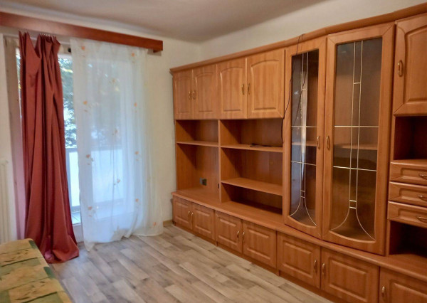 Prenájom pekný 2-izbový byt 53m2 + balkón, Nové Mesto nad Váhom