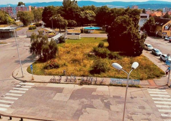 *VIDEO* Pozemok na komerčné využitie 1197 m2 Piešťany, Dopravná