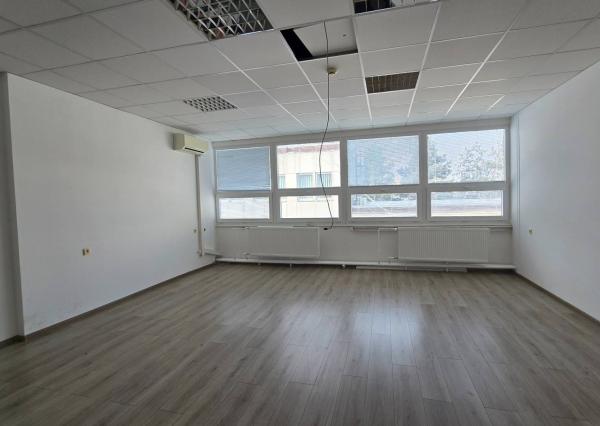 Voľná kancelária 45,5 m² na prenájom - Piešťany, Vajanského