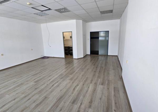 Voľná kancelária 45,5 m² na prenájom - Piešťany, Vajanského