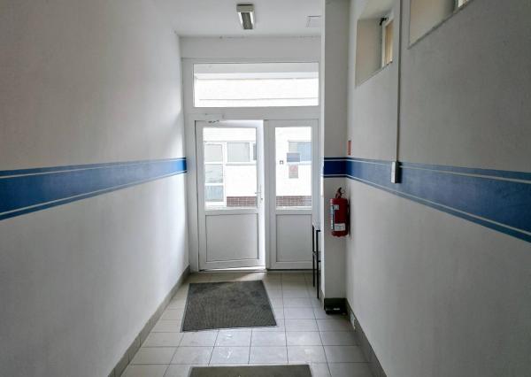 Kancelária 70 m² (50m2 + 20m2) na prenájom - Piešťany, Vajanského