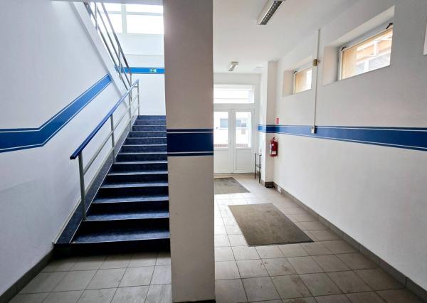 Kancelária 70 m² (50m2 + 20m2) na prenájom - Piešťany, Vajanského