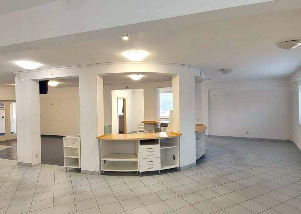 Ponúkame na predaj atraktívny nebytový priestor 300 m², Piešťany