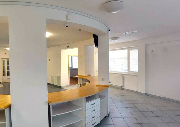 Ponúkame na predaj atraktívny nebytový priestor 300 m², Piešťany