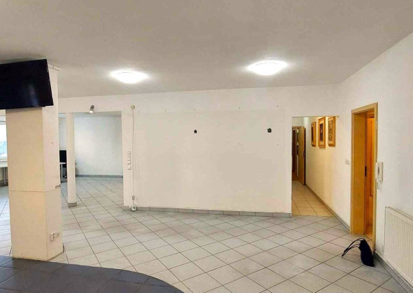 Ponúkame na predaj atraktívny nebytový priestor 300 m², Piešťany