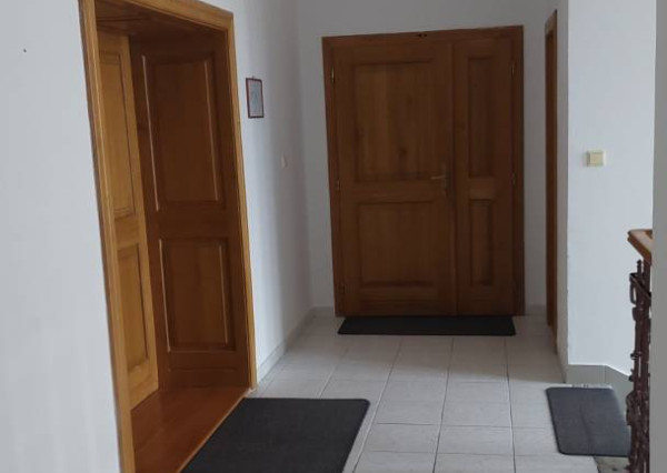 Prenájom - Reprezentatívne kancelárske priestory 190 m2 v Piešťanoch