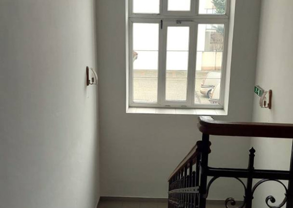 Prenájom - Reprezentatívne kancelárske priestory 190 m2 v Piešťanoch