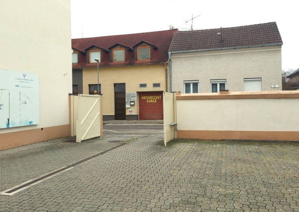 Prenájom - Reprezentatívne kancelárske priestory 190 m2 v Piešťanoch