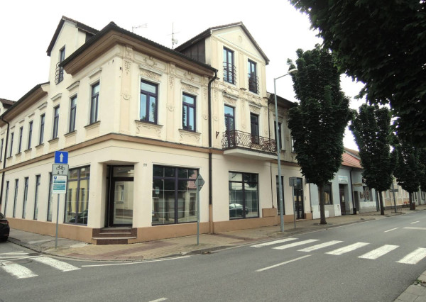 Prenájom - Reprezentatívne kancelárske priestory 190 m2 v Piešťanoch