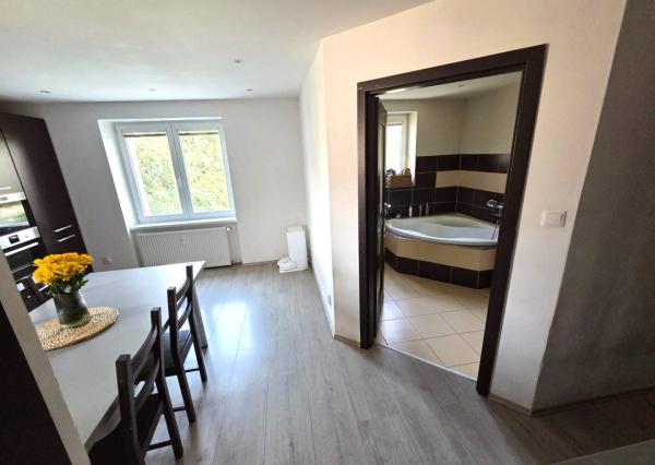 Top lokalita - 2 izbový tehlový byt Centrum Nitra