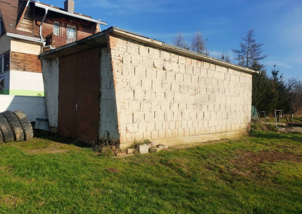 Stavebný pozemok o výmere 1523 m2, UPI pre výstavbu polyfunkcie - NMnV