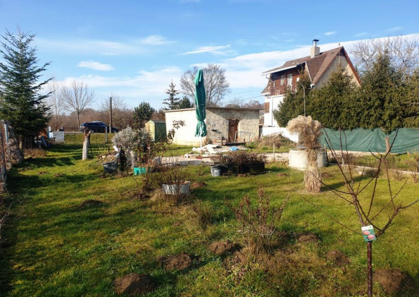 Stavebný pozemok o výmere 1523 m2, UPI pre výstavbu polyfunkcie - NMnV