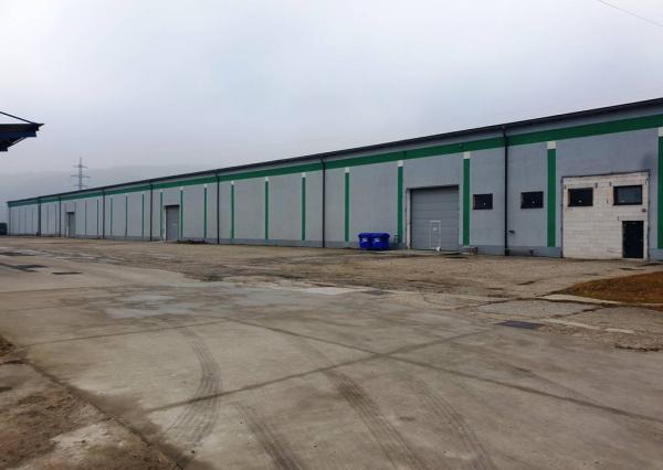 Prenájom - výrobná hala s rozlohou 4 000 m² - Tr. Bohuslavice, NMnV