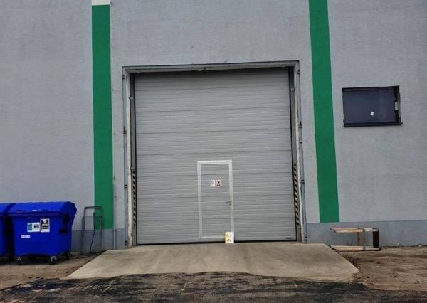 Prenájom - výrobná hala s rozlohou 4 000 m² - Tr. Bohuslavice, NMnV