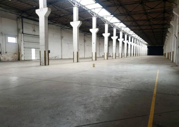 Prenájom - výrobná hala s rozlohou 4 000 m² - Tr. Bohuslavice, NMnV
