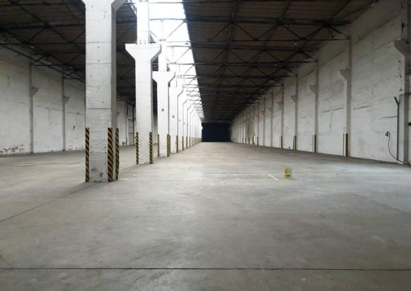Prenájom - výrobná hala s rozlohou 4 000 m² - Tr. Bohuslavice, NMnV