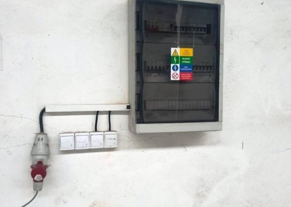 Prenájom - výrobná hala s rozlohou 4 000 m² - Tr. Bohuslavice, NMnV