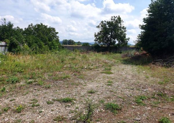 Komerčný stavebný pozemok 2 500 m2 - Trenčianske Bohuslavice, NMnV