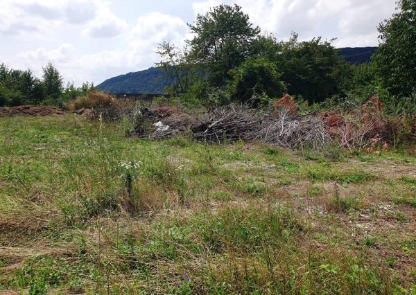 Komerčný stavebný pozemok 2 500 m2 - Trenčianske Bohuslavice, NMnV