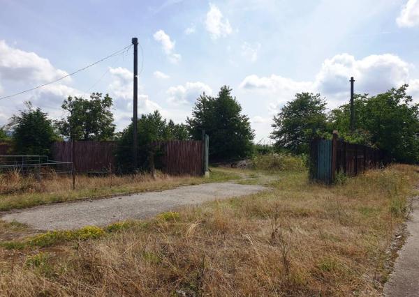 Komerčný stavebný pozemok 2 500 m2 - Trenčianske Bohuslavice, NMnV