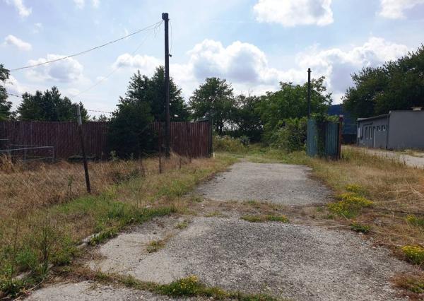 Komerčný stavebný pozemok 2 500 m2 - Trenčianske Bohuslavice, NMnV