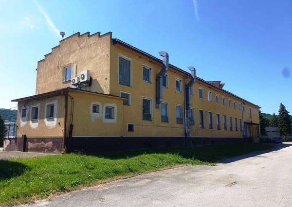 Administratívna budova so sklad. priestormi 1200 m2 - Tr. Bohuslavice