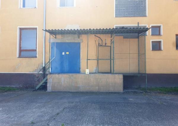 Administratívna budova so sklad. priestormi 1200 m2 - Tr. Bohuslavice