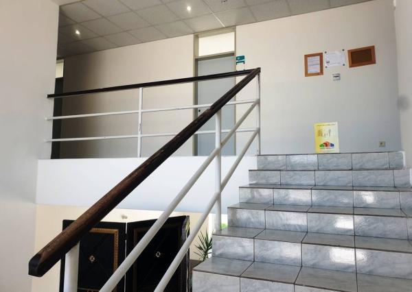 Administratívna budova so sklad. priestormi 1200 m2 - Tr. Bohuslavice