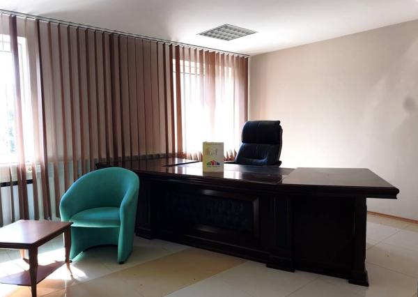 Administratívna budova so sklad. priestormi 1200 m2 - Tr. Bohuslavice