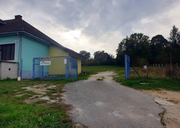 Investičný projekt pripravený pre výstavbu RD - 4x pozemok + 1x RD