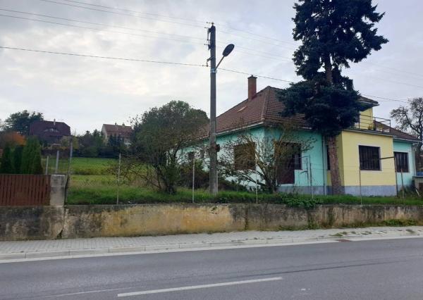 Investičný projekt pripravený pre výstavbu RD - 4x pozemok + 1x RD