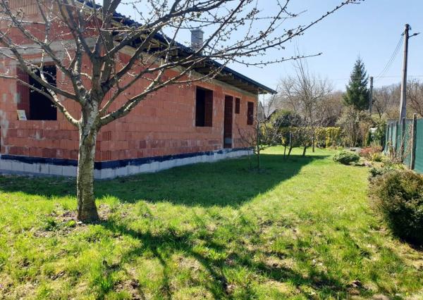 Rozostavaný 4-izbový rodinný dom – novostavba, Stará Turá, Topolecká