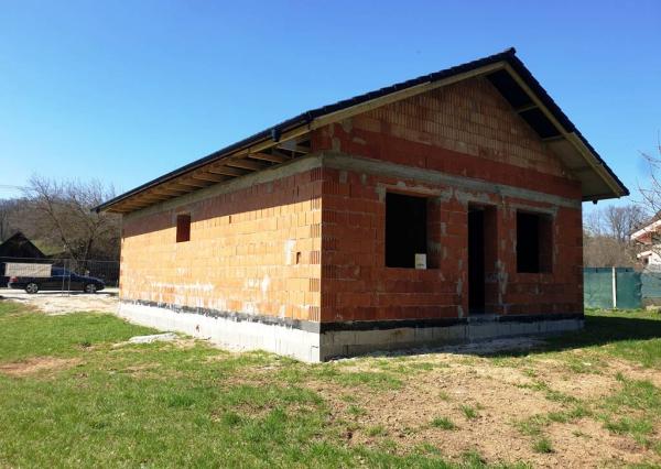 Rozostavaný 4-izbový rodinný dom – novostavba, Stará Turá, Topolecká