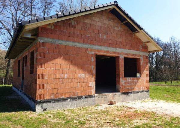 Rozostavaný 4-izbový rodinný dom – novostavba, Stará Turá, Topolecká