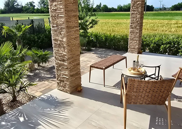 NOVOSTAVBA 4-IZBOVÉHO BUNGALOVU LEN 7 KM OD PIEŠŤAN – SOKOLOVCE