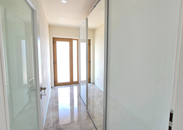 NOVOSTAVBA 4-IZBOVÉHO BUNGALOVU LEN 7 KM OD PIEŠŤAN – SOKOLOVCE