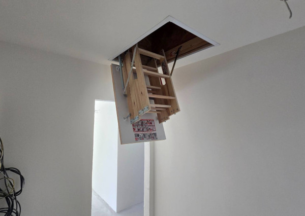 NOVOSTAVBA 4-IZBOVÉHO BUNGALOVU LEN 7 KM OD PIEŠŤAN – SOKOLOVCE