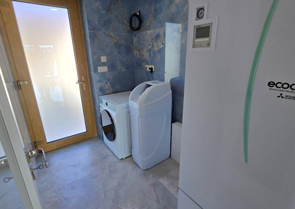 NOVOSTAVBA 4-IZBOVÉHO BUNGALOVU LEN 7 KM OD PIEŠŤAN – SOKOLOVCE