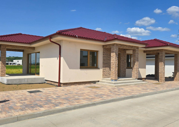 NOVOSTAVBA 4-IZBOVÉHO BUNGALOVU LEN 7 KM OD PIEŠŤAN – SOKOLOVCE