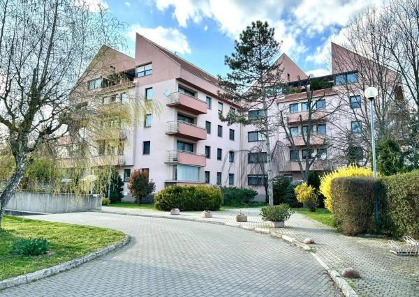 *PRENAJATÉ* Slnečný, moderný, zariadený 2 izb. byt 56 m2 PN, Stromová