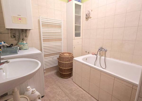 Priestranný 3-izbový byt (72 m² + balkón) – Sokolovce, výhodná kúpa !