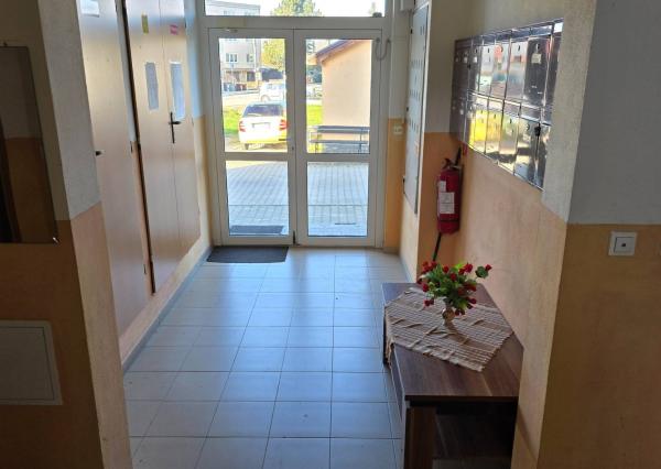 Priestranný 3-izbový byt (72 m² + balkón) – Sokolovce, výhodná kúpa !