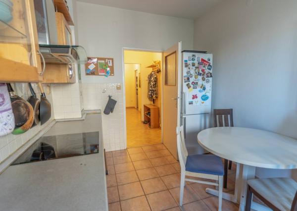 Na prenájom veľký 3,5 izbový byt s balkónom + KK, 118 m², ul.F..Kráľa