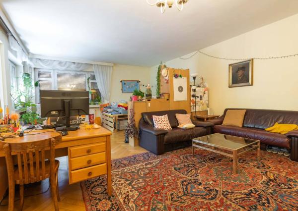 Na prenájom veľký 3,5 izbový byt s balkónom + KK, 118 m², ul.F..Kráľa