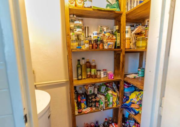 Na prenájom veľký 3,5 izbový byt s balkónom + KK, 118 m², ul.F..Kráľa