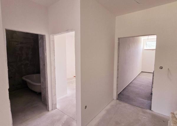 NA PREDAJ – 2-izbový byt 49 m2 v novostavbe RiverResort, Banka 